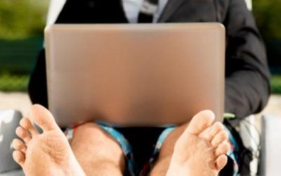 UN TREBALLADOR POT TREBALLAR PER UNA ALTRA EMPRESA DURANT LES VACANCES?