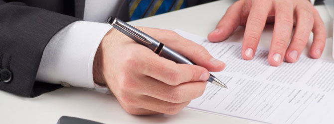 OBLIGATORIETAT DEL CONTRACTE DEL CONSELLER DELEGAT AMB LES SOCIETATS MERCANTILS